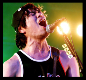 TAKUMA(10FEET)は結婚してる？嫁と子供がいておかしくない年齢。曲から辿る過去の歴代の彼女像(画像)