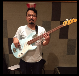 休日課長のベースは上手いor下手？メーカー(機種・ブランド)と機材(アンプ・足元エフェクター)画像動画