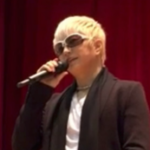 GACKTの2018年の卒業式ライブは「日本女子体育大学附属二階堂高校」(ニコ動画)