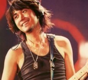 KEN(ラルク)が結婚した嫁。元カノに田中麗奈。再々婚と子供と現在(画像)