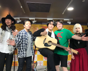 千葉龍太郎が死去。死因は不慮の事故。小坂明子の長男でベーシスト！