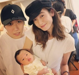 西山茉希&早乙女太一夫妻の貴重ツーショット公開(インスタ画像)。子供と美男美女夫婦の脅威
