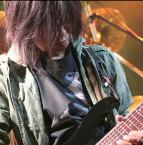 倉田冬樹(FEEL SO BAD)が死去。死因は肺腺がん。”川島だりあ”と結婚